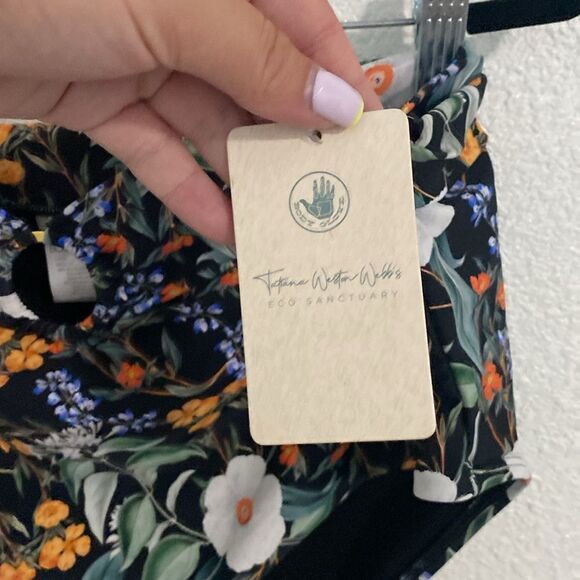 NWT- Body Glove- Two piece swimsuit-Drew top, Woodstock bottoms- Size 3X - Picture 13 of 16